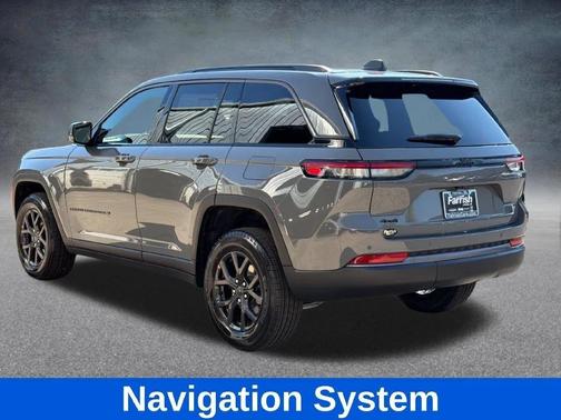Sting-Gray Clearcoat 2027 Jeep Grand Cherokee Altitude