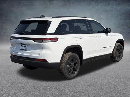 Bright White Clearcoat 2025 Jeep Grand Cherokee Altitude