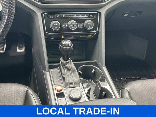 Deep Black 2023 Volkswagen Atlas 3.6L SEL