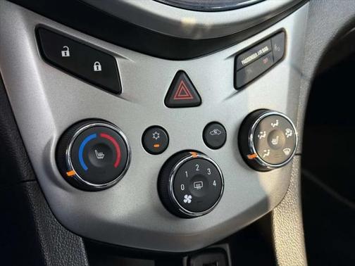 2018 Chevrolet Sonic LT