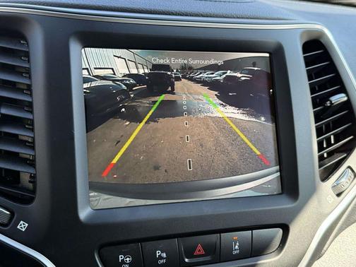 2023 Jeep Cherokee Altitude