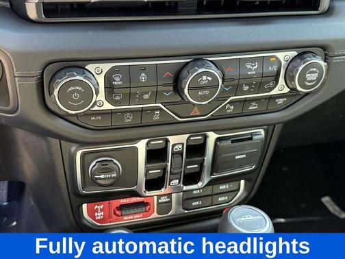 2025 Jeep Gladiator Mojave X