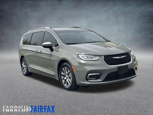 Ceramic Gray Clearcoat 2023 Chrysler Pacifica L