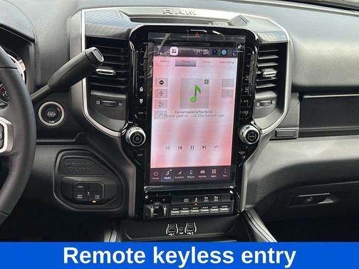 Ceramic Gray Clearcoat 2026 RAM 2500 Big Horn Crew Cab 4x4 6'4' Box