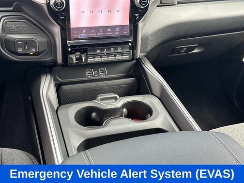 Ceramic Gray Clearcoat 2026 RAM 2500 Big Horn Crew Cab 4x4 6'4' Box