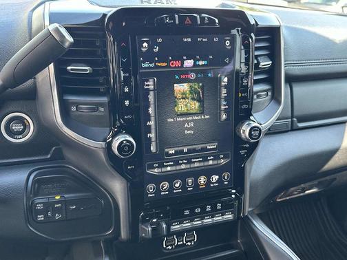 2020 RAM 2500 Laramie Mega Cab 4X4 6'4' Box