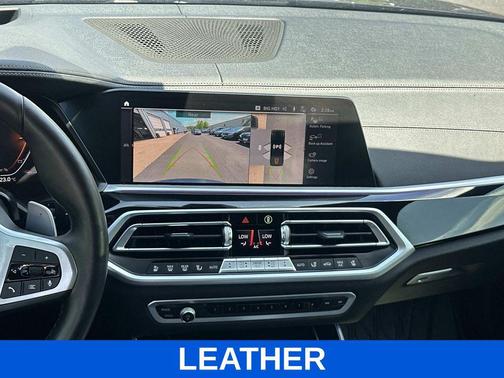 Black 2022 BMW X5 xDrive40i