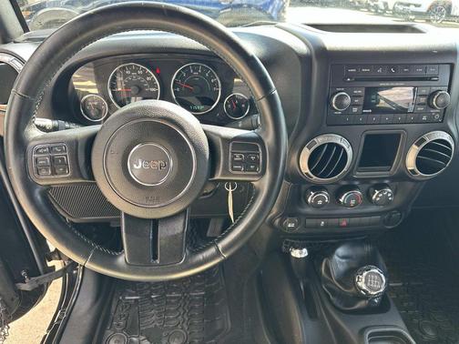 2015 Jeep Wrangler Sport