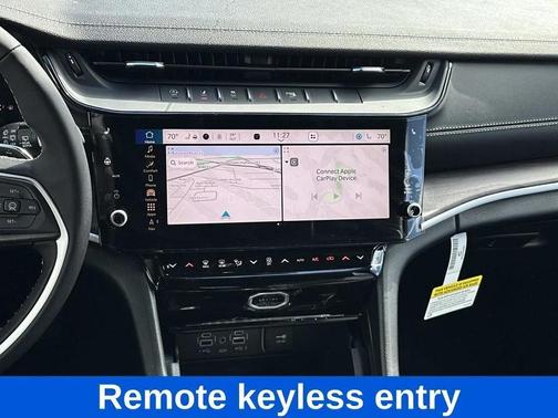 Bright White Clearcoat 2026 Jeep Grand Cherokee Limited