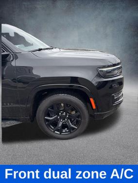 2023 Jeep Wagoneer Series II Carbide 4x4