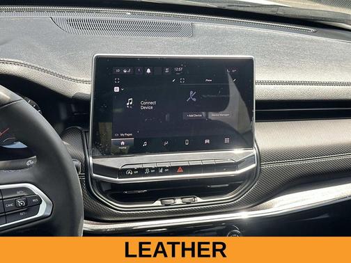 Bright White Clearcoat 2023 Jeep Compass Latitude