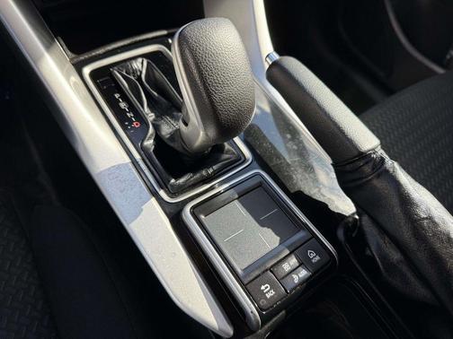 2019 Mitsubishi Eclipse Cross LE