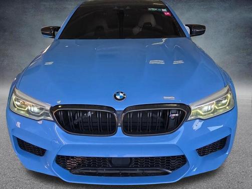 Black Sapphire Metallic 2018 BMW M5 Base