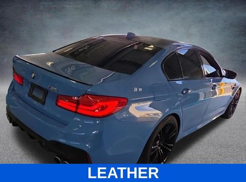 Black Sapphire Metallic 2018 BMW M5 Base