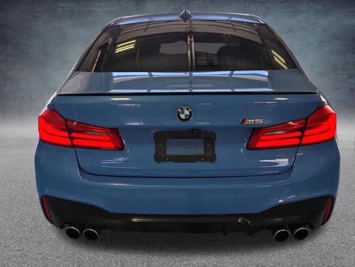 Black Sapphire Metallic 2018 BMW M5 Base