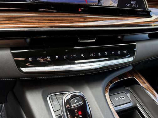 2022 Cadillac Escalade ESV Premium Luxury