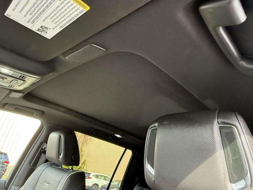 2022 Cadillac Escalade ESV Premium Luxury