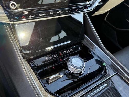 2022 Jeep Wagoneer Series II 4x4