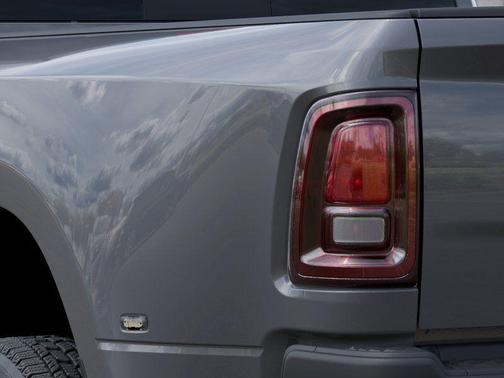 Ceramic Gray Clearcoat 2026 RAM 3500 Tradesman Crew Cab 4x4 8' Box