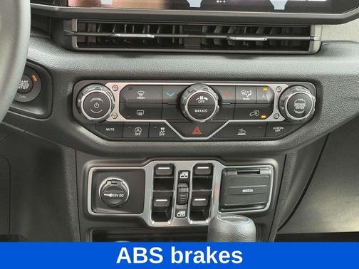 2025 Jeep Gladiator Sport S