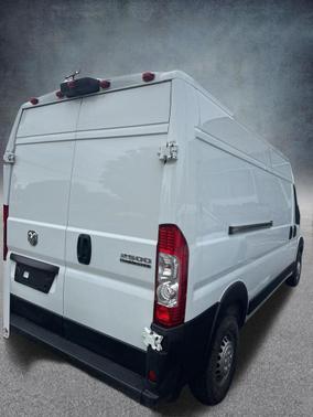 Bright White Clearcoat 2025 RAM ProMaster 2500 Tradesman