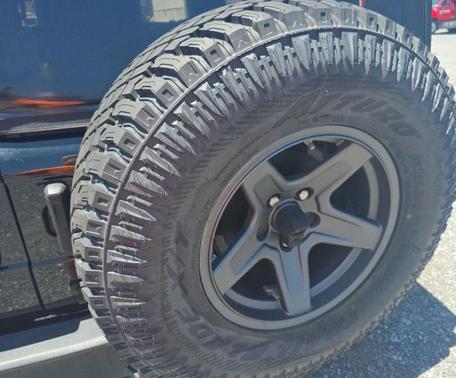 Black Clearcoat 2021 Jeep Wrangler Willys