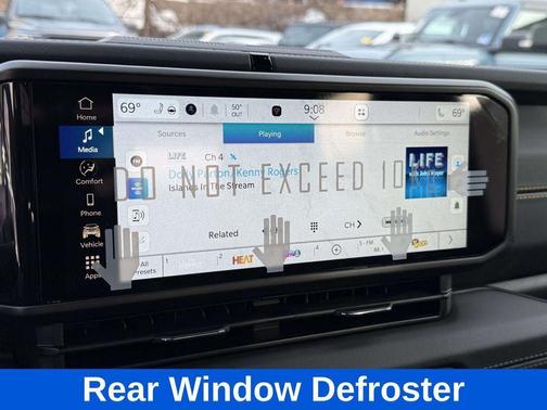 2026 Jeep Gladiator Sahara 4x4