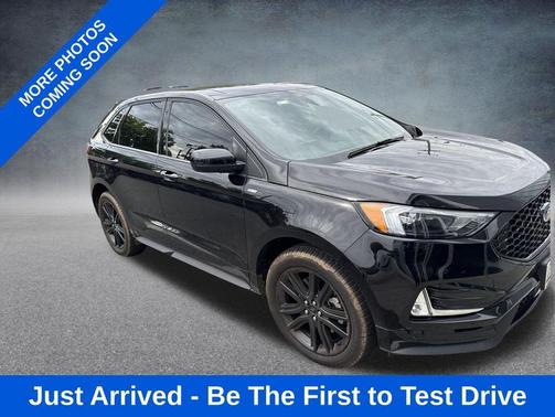 Black Metallic 2023 Ford Edge ST Line