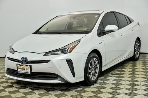 2021 Toyota Prius XLE