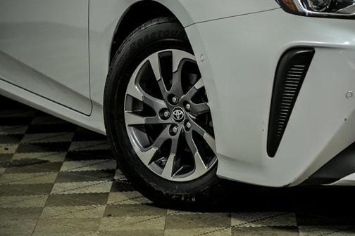 2021 Toyota Prius XLE