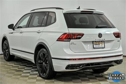 2022 Volkswagen Tiguan 2.0T SE R-Line Black 4MOTION