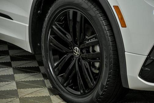 2022 Volkswagen Tiguan 2.0T SE R-Line Black 4MOTION