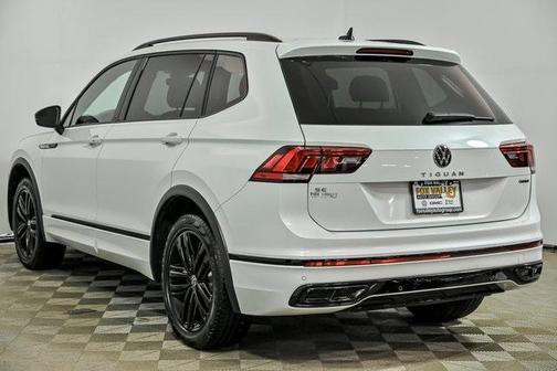2022 Volkswagen Tiguan 2.0T SE R-Line Black 4MOTION