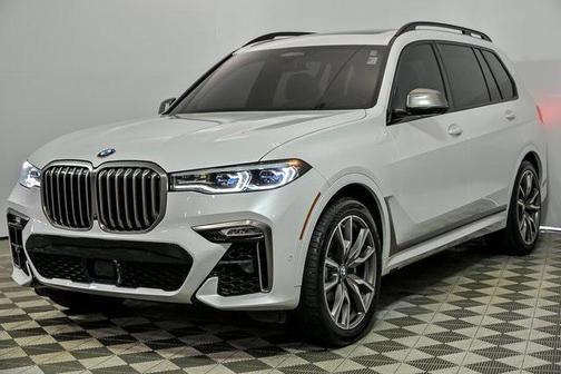 2021 BMW X7 M50i