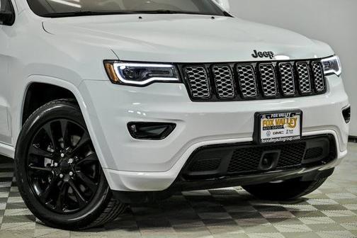 2022 Jeep Grand Cherokee Laredo