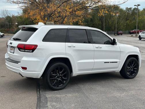 2020 Jeep Grand Cherokee Altitude