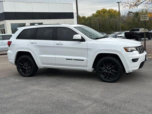 2020 Jeep Grand Cherokee Altitude