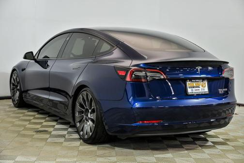 Deep Blue Metallic 2023 Tesla Model 3 Performance