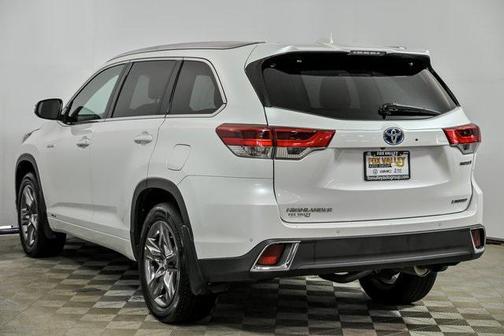 2019 Toyota Highlander Hybrid Platinum