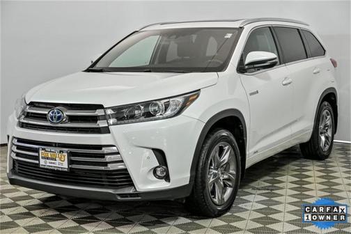 2019 Toyota Highlander Hybrid Platinum