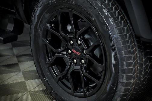 2025 GMC Canyon Denali