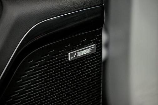 2026 GMC Acadia AT4 AWD