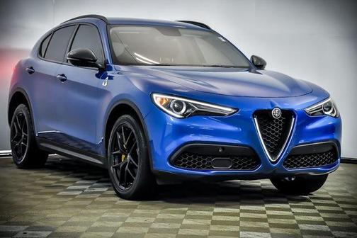 2019 Alfa Romeo Stelvio Sport