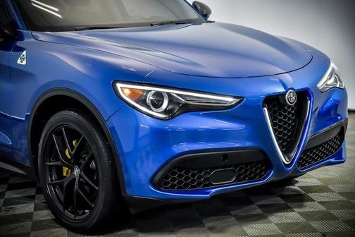 2019 Alfa Romeo Stelvio Sport