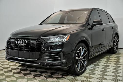 Mythos Black Metallic 2023 Audi Q7 55 Prestige