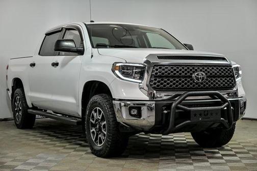 2018 Toyota Tundra SR5
