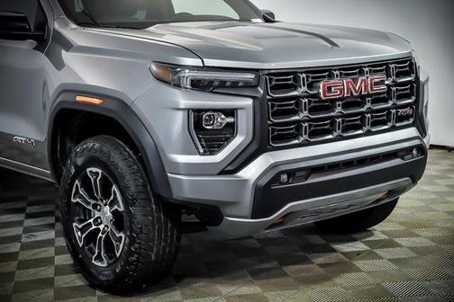 2025 GMC Canyon Base
