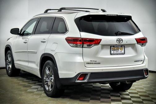 2017 Toyota Highlander Limited