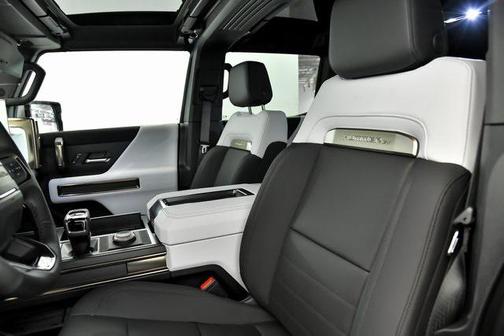 2025 GMC HUMMER EV SUV 2X