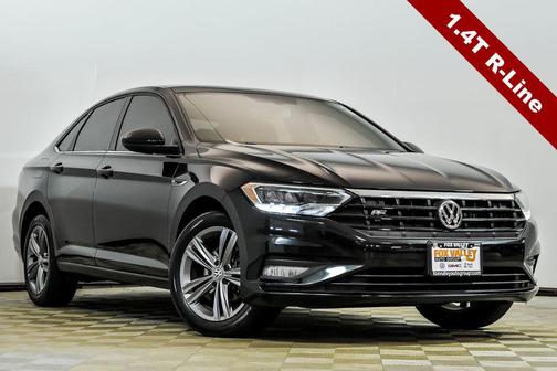 Black Uni 2019 Volkswagen Jetta 1.4T R-Line